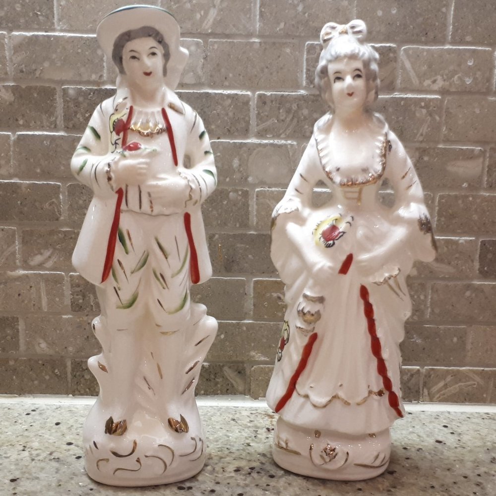 Japanese Porcelain figurine 8" European Couple